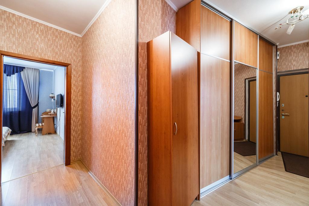 Apartment Domashny Uyut Na Belinskogo 41 Luxe Ekaterinburg Ngoại thất bức ảnh